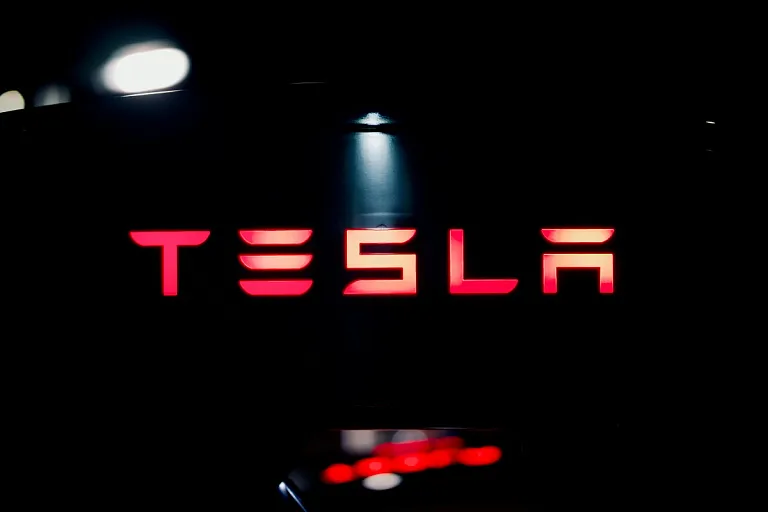 Названа цена одной из самых дешевых Tesla – вы будете в шоке