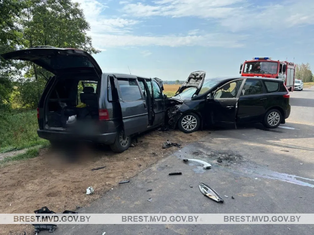 Встречное ДТП на обочине произошло в Ивацевичском районе